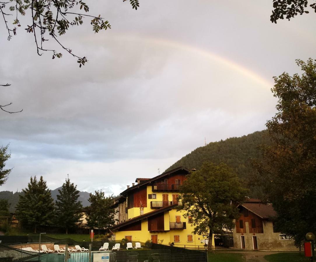 Albergo Casavecchia Tiarno di Sopra Ngoại thất bức ảnh
