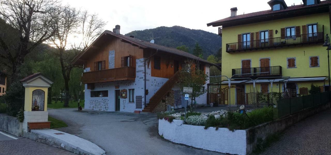 Albergo Casavecchia Tiarno di Sopra Ngoại thất bức ảnh