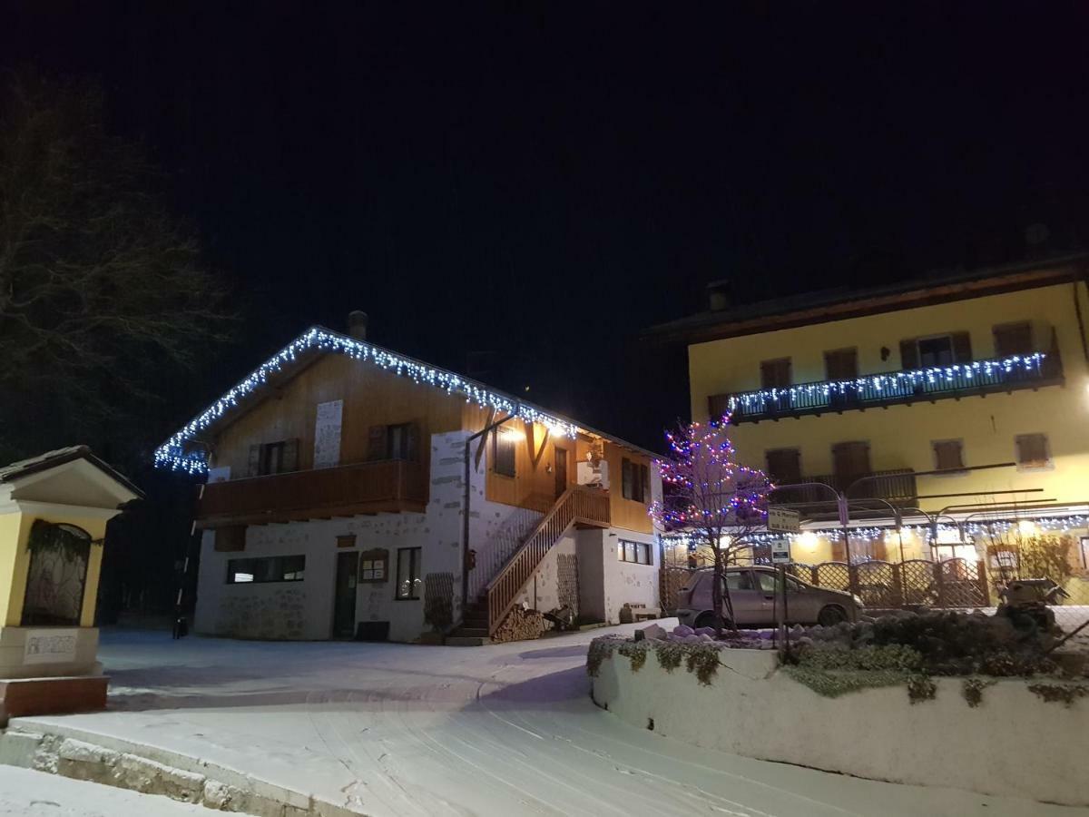 Albergo Casavecchia Tiarno di Sopra Ngoại thất bức ảnh