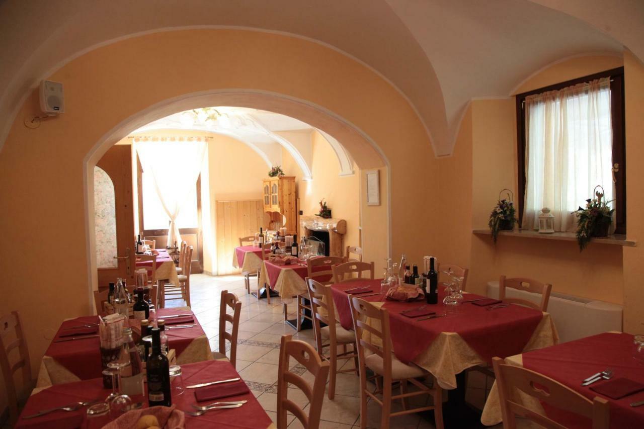 Albergo Casavecchia Tiarno di Sopra Ngoại thất bức ảnh